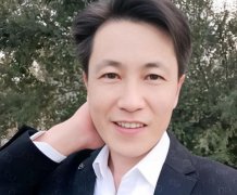 62岁粉丝打赏秀才仅追回数万，引发社会关注