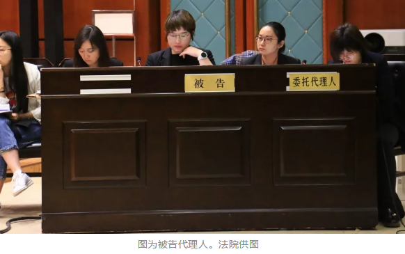 电影《芳华》被诉抄袭！冯小刚等四被告遭索赔